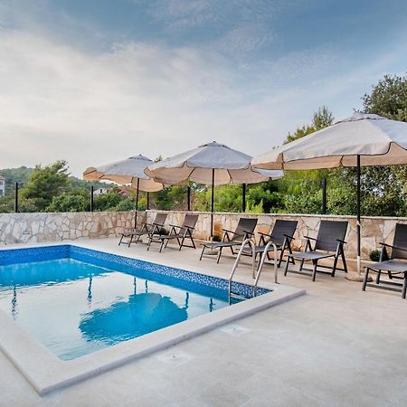 Luxury Apartments Alkar With Swimming Pool Razanj Luaran gambar