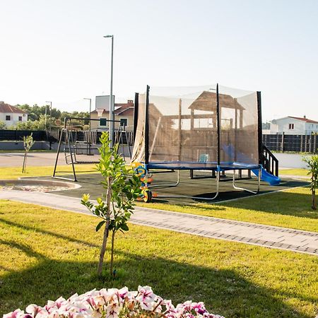 Luxury Apartments Alkar With Swimming Pool Razanj Luaran gambar