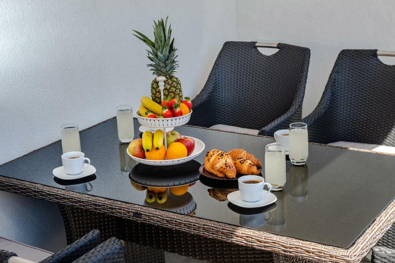 Luxury Apartments Alkar With Swimming Pool Razanj Luaran gambar