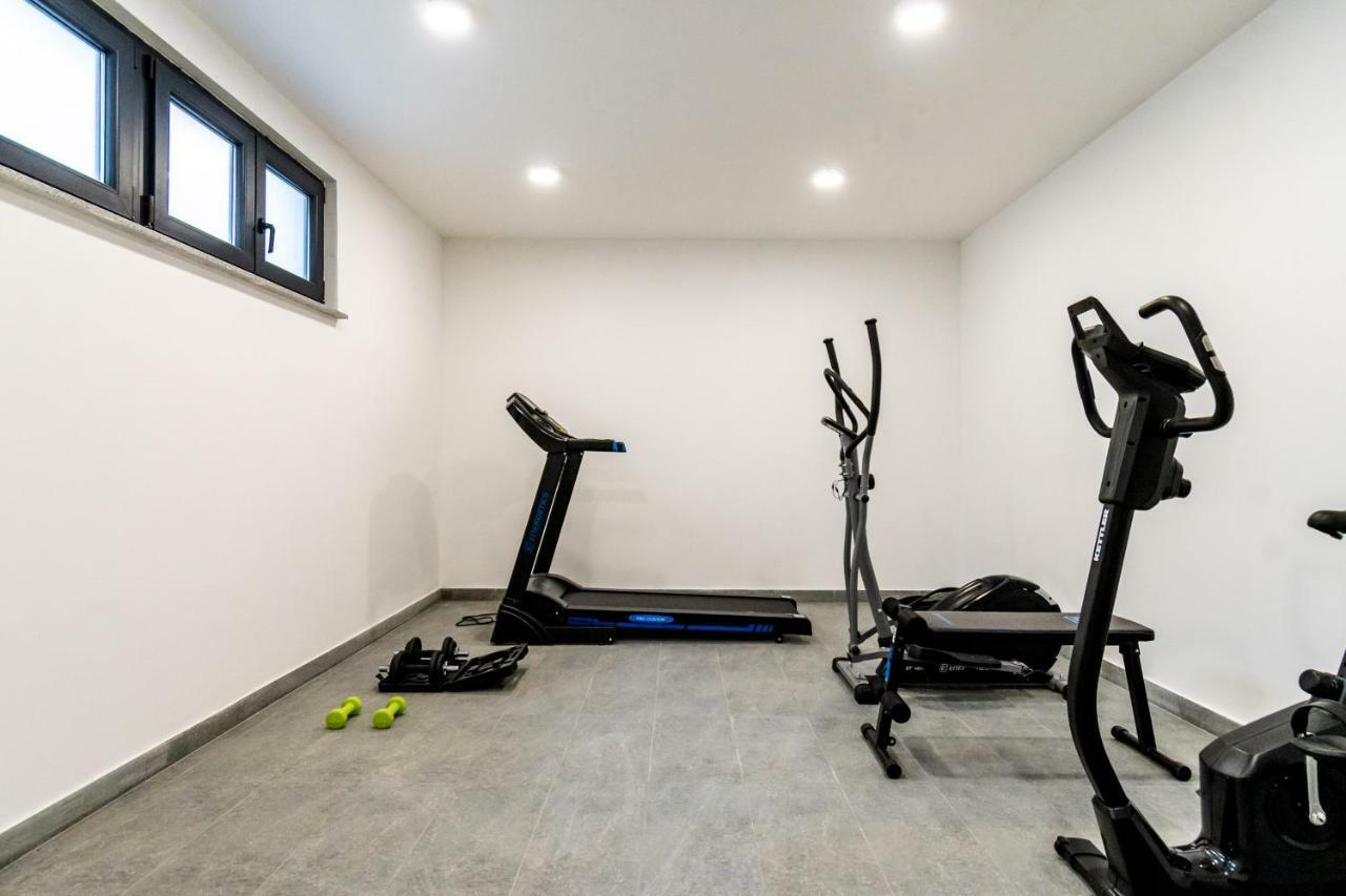 Luxury Apartments Alkar With Swimming Pool Razanj Luaran gambar